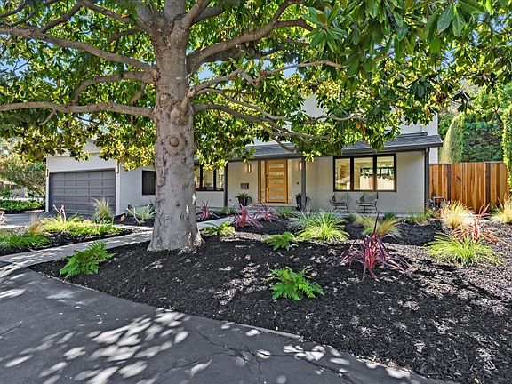 2nd image of 1105 Hidden Oaks Dr