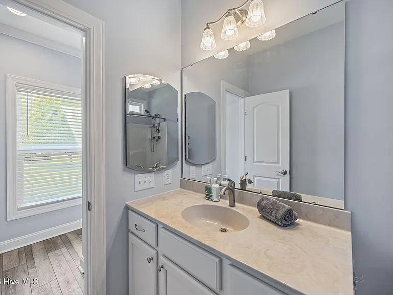 164 Bay View Dr — Photo 17