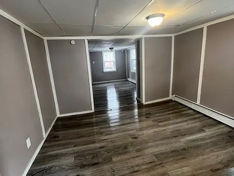 215 E High St — Photo 2