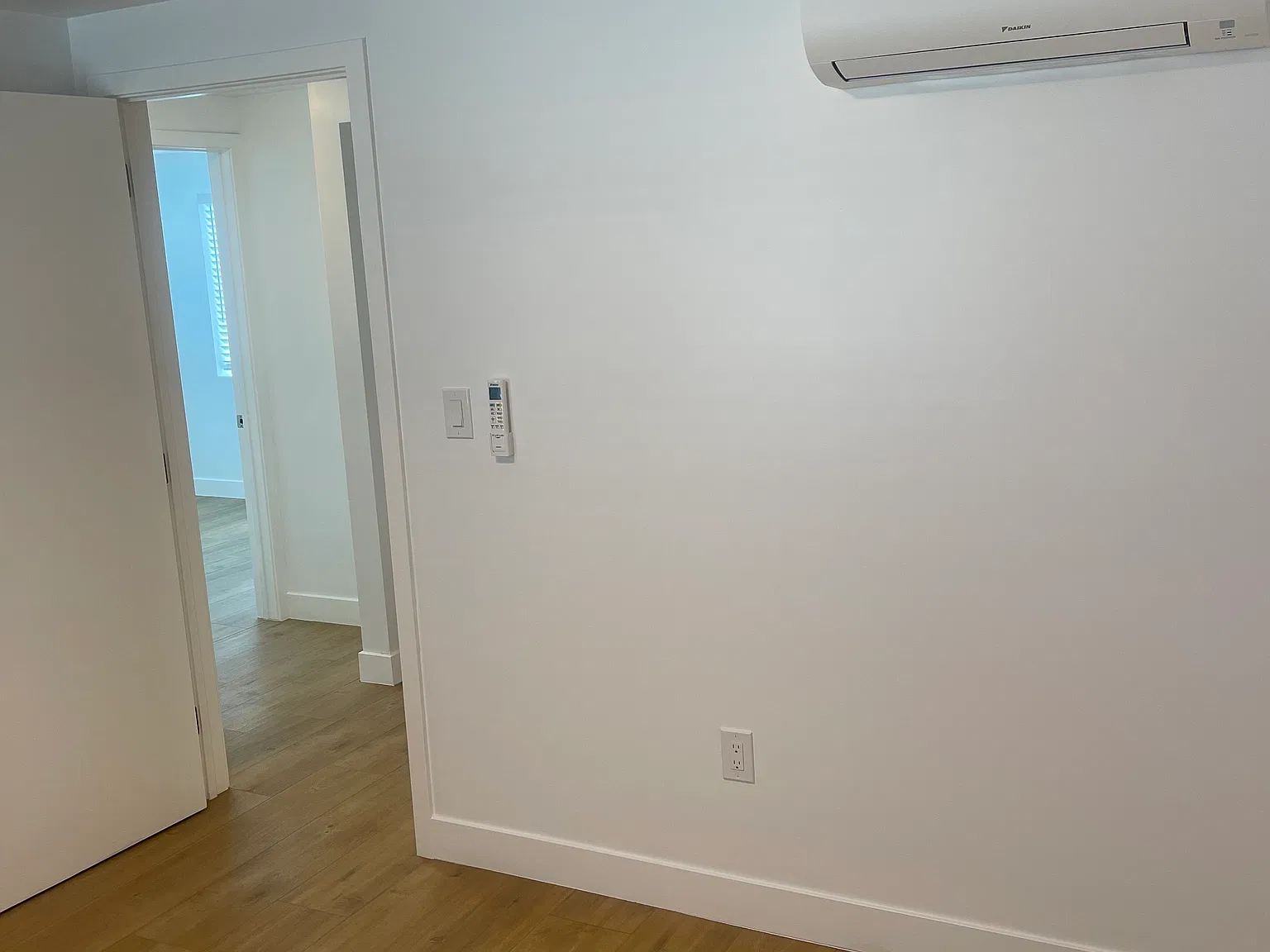 3 bed, 1030 sqft, $2,995 — Photo 1