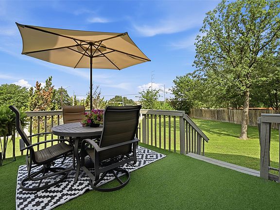2nd image of 9257 Vigen Cir