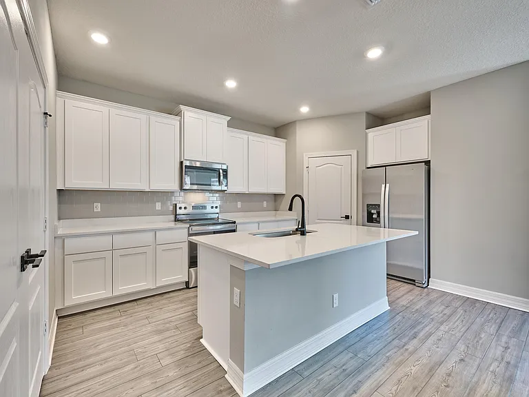 1810 Celebration Dr — Photo 25