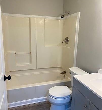 4th image of 303 Ellis St APT C