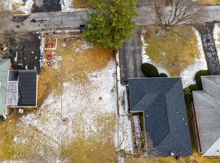 46 Linden Rd, Albany, NY 12208