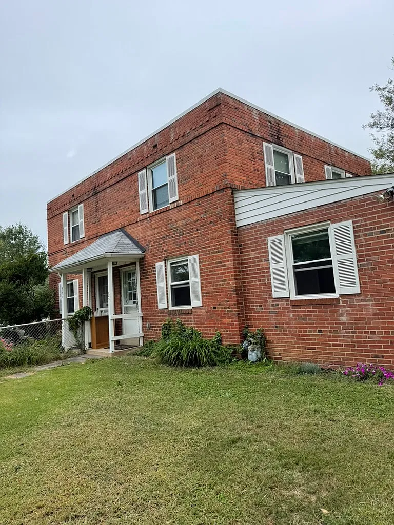 2 bed, $2,650 — Photo 1