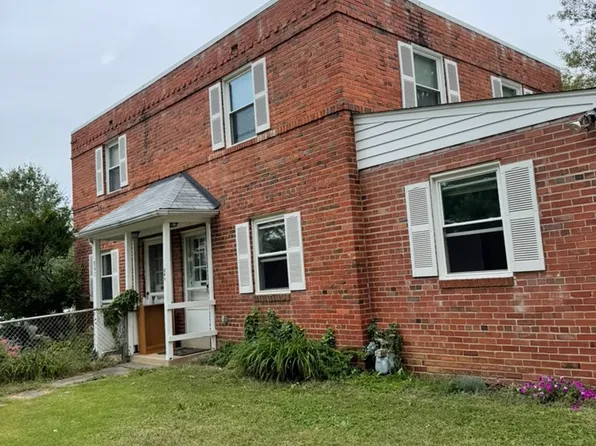 849 S Irving St, Arlington, VA 22204