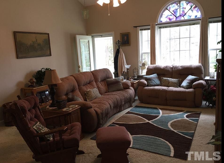 2nd image of 262 Rectory St