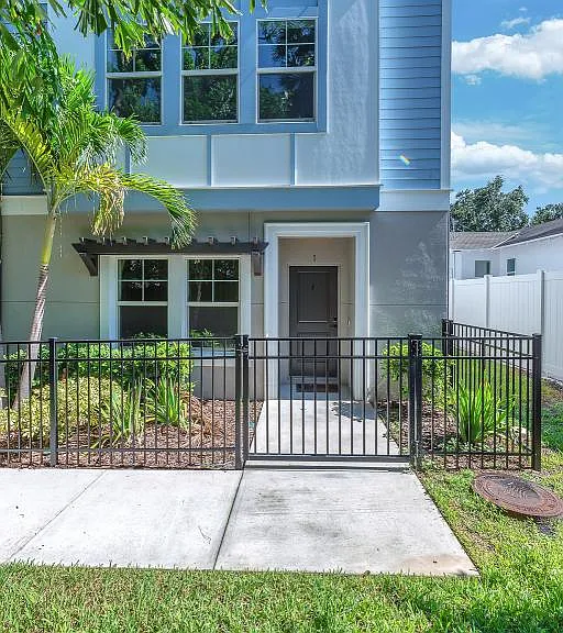 3120 W Azeele St #1 — Photo 29