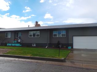 1616 Pacific St, Rawlins, WY 82301