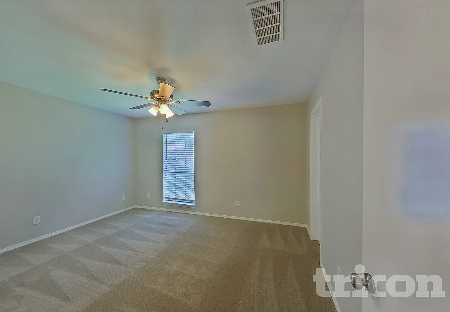 3316 Forest Creek Drive Fort Worth TX — Photo 3