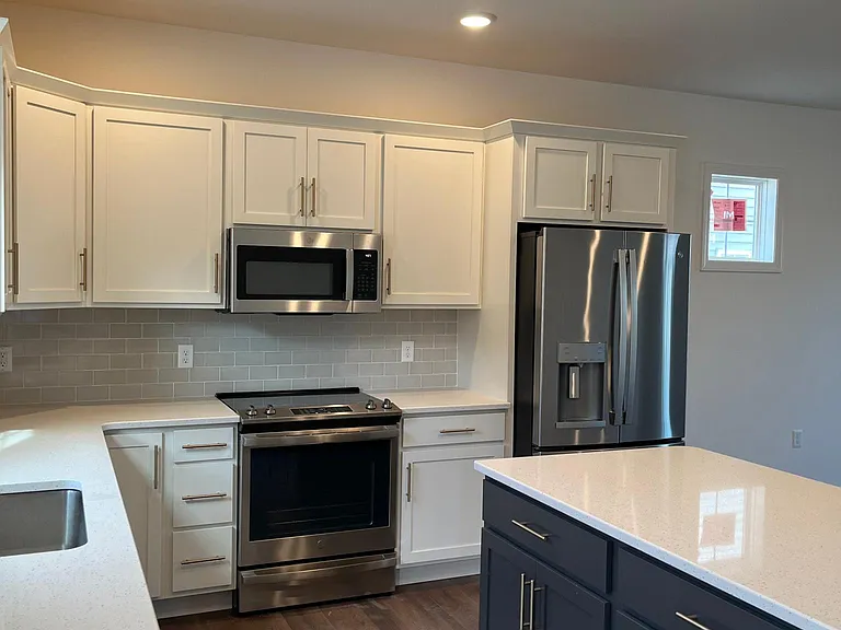 2482 Artesian Way — Photo 4