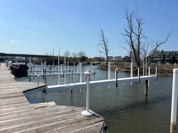 84 Harbor Lndg, New Buffalo, MI 49117