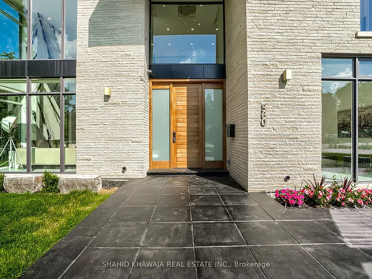 560 Shenandoah Dr — Photo 4