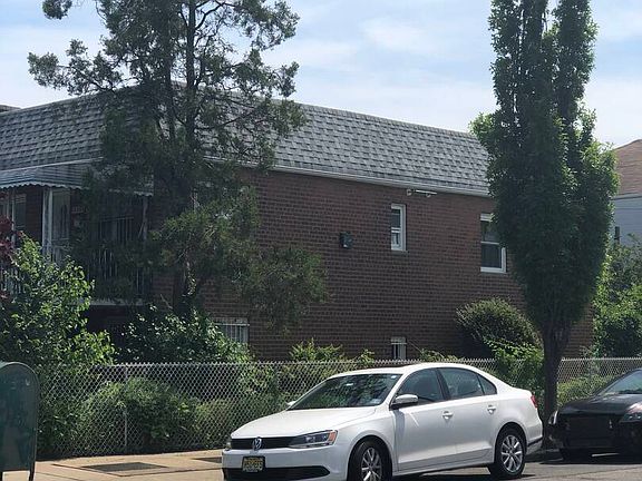 3rd image of 102-02 Avenue L