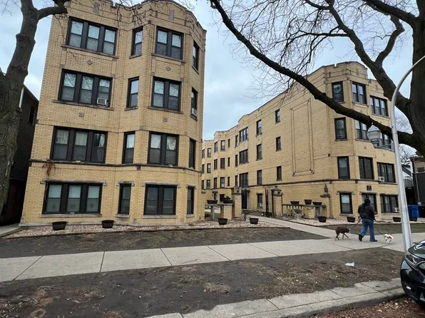 3815 N Greenview Ave APT 2e, Chicago, IL 60613