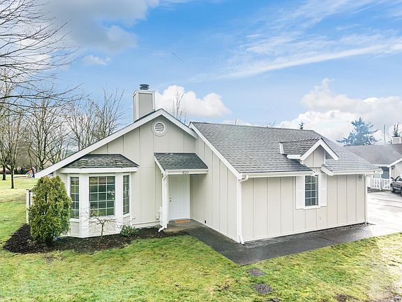 2nd image of 18123 NE 91st Ct