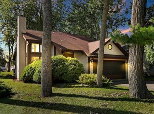 1053 91st St, Pleasant Prairie, WI 53158