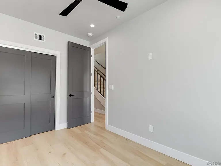 5434 Church Ave — Photo 19