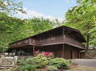 洋書 Mountain Houses 464 S Mountain Rd, New City, NY 10956 | Zillow