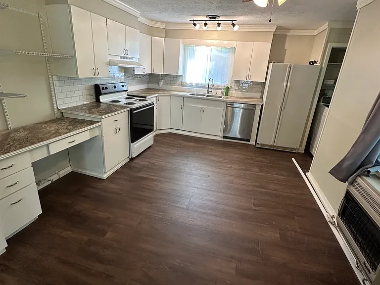 377 French Rd — Photo 2