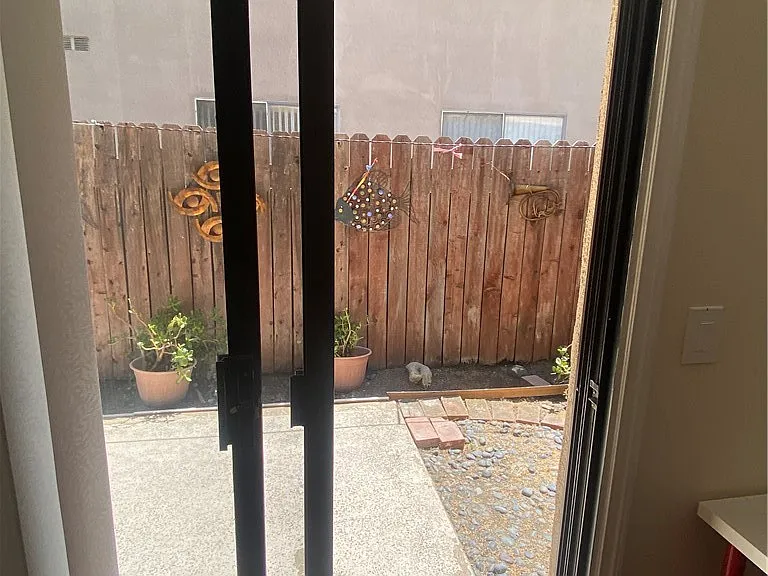 1015 Arcadia Ave — Photo 12