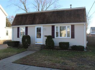 105 Dawson St, Pawtucket, RI 02861