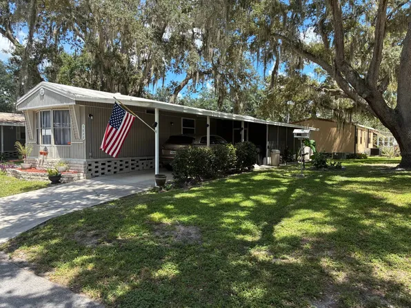 3822 Oakcrest Ln, Zephyrhills, FL 33541