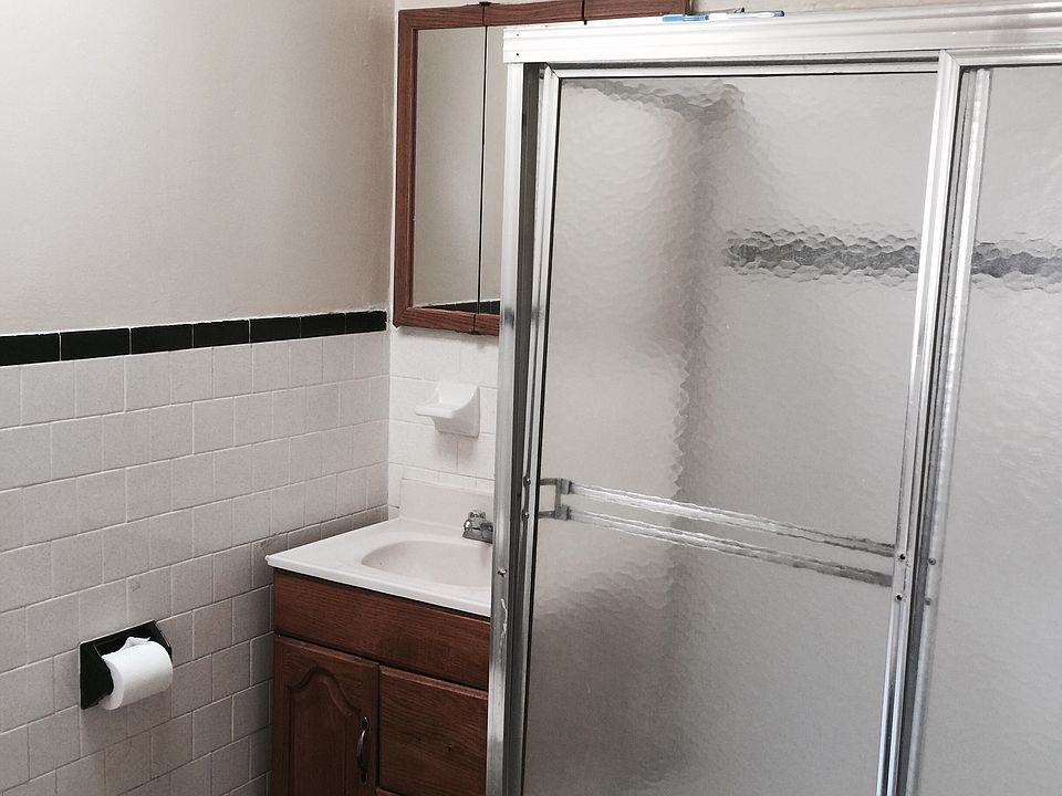 2nd image of 322 Sheridan Ave #1