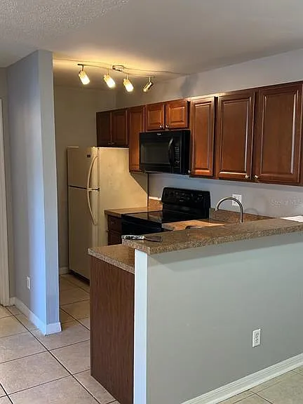 6004 Westgate Dr #104 — Photo 4