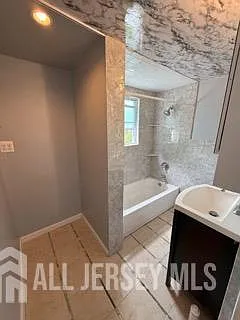 72 Charles St — Photo 11