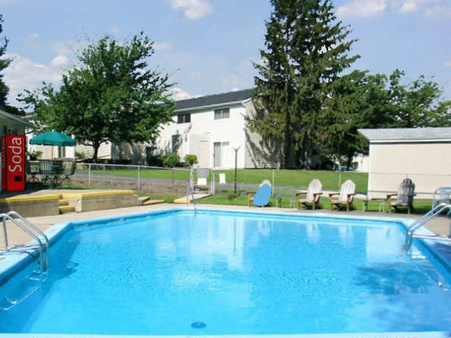 Cedar Village Apartments and Townhomes — Photo 4