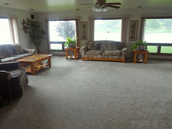 Spacious Familyroom