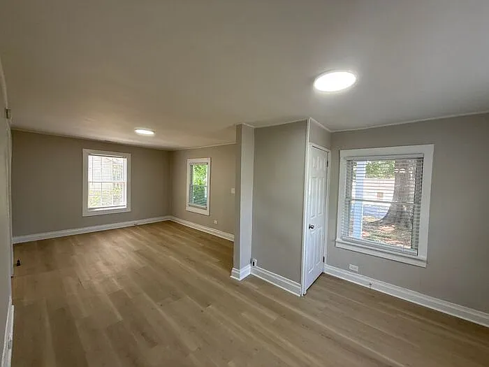 1120 N Ransom St — Photo 5