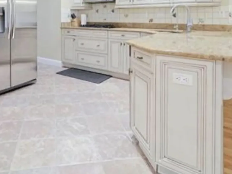 2 Candlewood Dr #2 — Photo 5