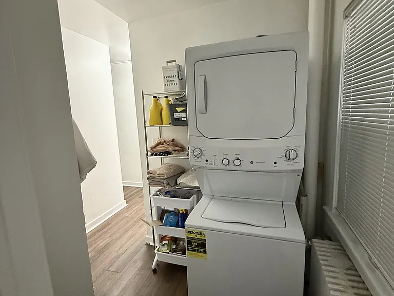 201 N Pinckney St #1-STREET201 — Photo 10