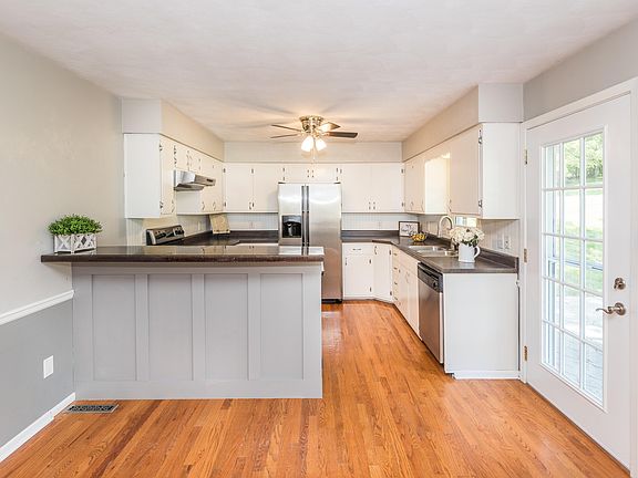 5th image of 2516 Cheryl Dr