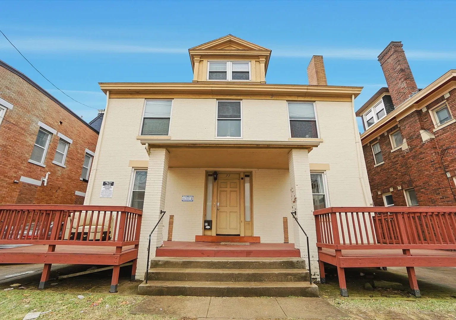 7 Bed/3 Bath Steps from UC Campus $750/pp ($5,250/mo) w/Parking Options — Photo 1