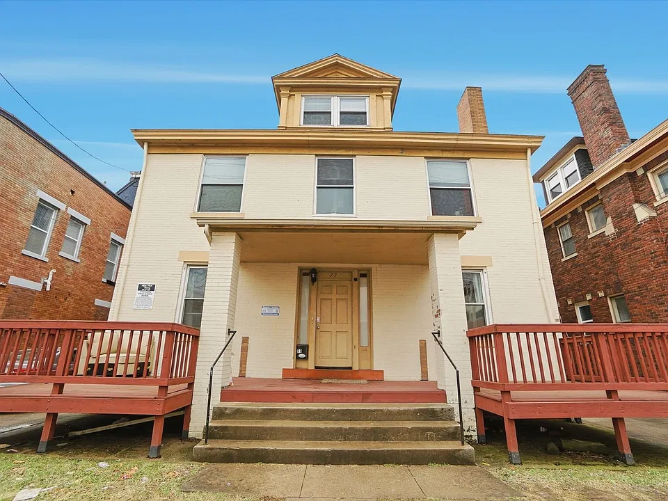 77 W McMillan St