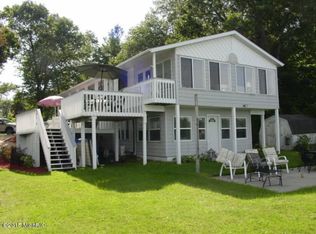 8550 Sunset Dr, Orleans, MI 48865