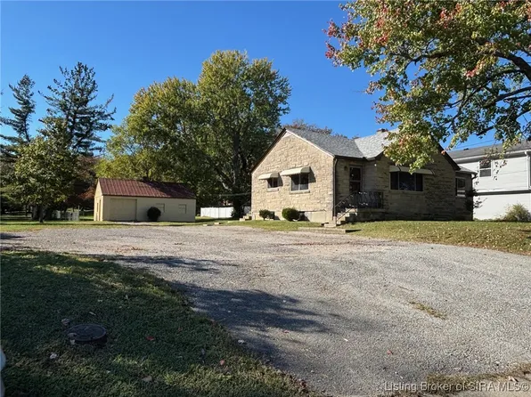 2817 & 2819 Charlestown Road, New Albany, IN 47150