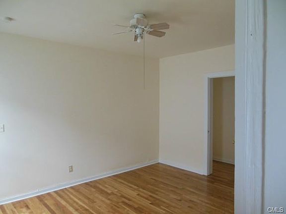 3rd image of 402 Wood Ave