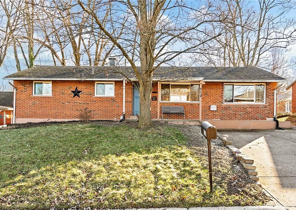 1st image of 710 Cherry Blossom Dr