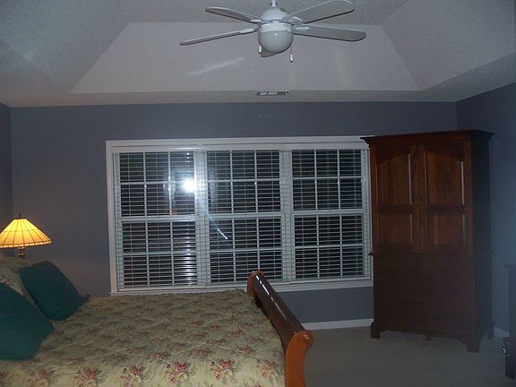 Lg Mstr Ste w/ Trey Ceiling