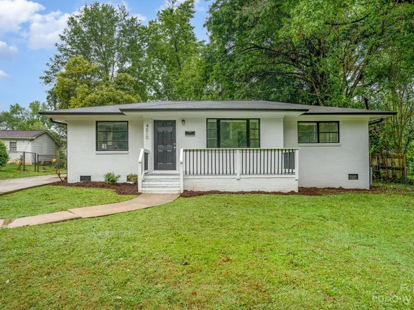 4010 Foxford Pl, Charlotte, NC 28215