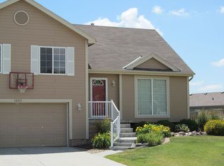 18031 Olive St, Omaha, NE 68136