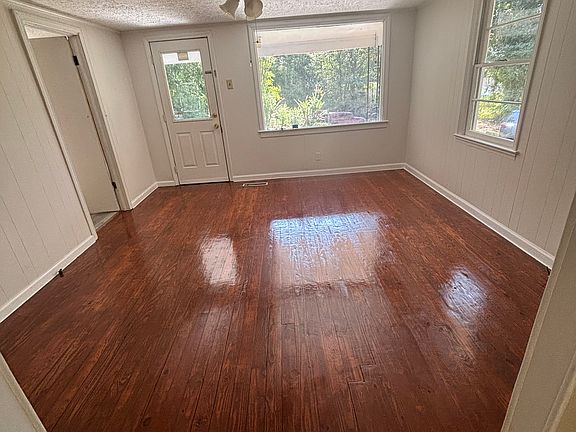 5th image of 25 Allen Rd