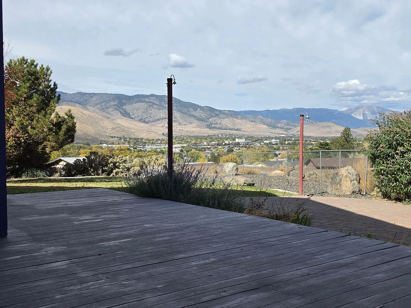 1 Acre with Views and Next to Hiking Trails — Photo 4