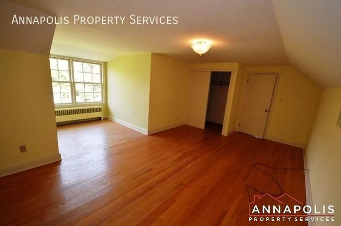 208 Avondale Cir — Photo 16