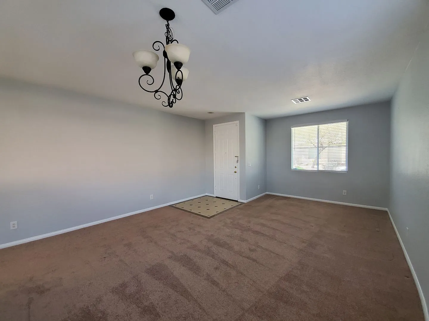 Granite Peaks At Summerlin — Photo 4