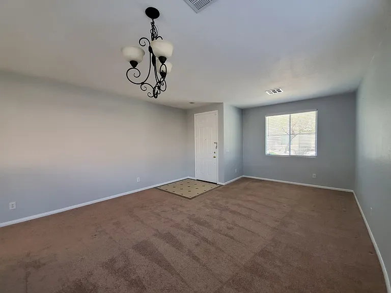 11077 Crystal Crest Ct — Photo 4